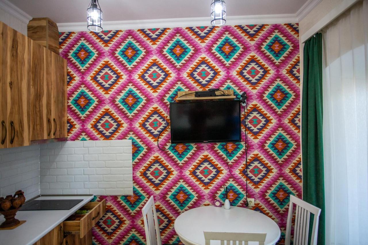 Downtown Apartment Near Sulfur Baths Tbilisi Exterior photo